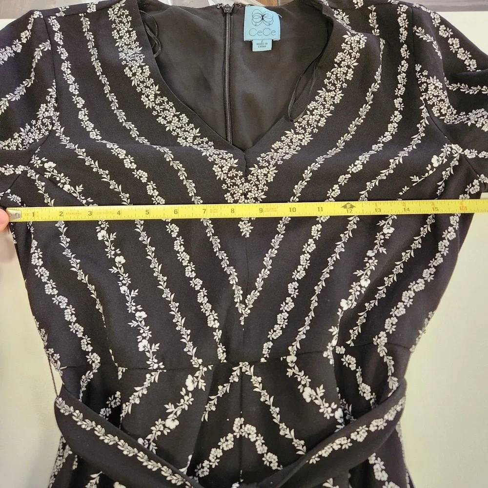 CeCe‎ Tie Belt Sleeve V Neck Floral Chain Short Black Dress Womens Size 2
